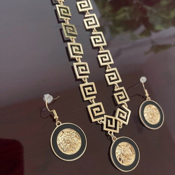 Goldtone Ensemble Set - Picture 3 of 7